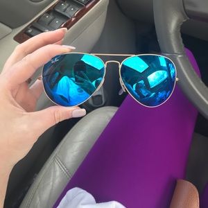 Large blue aviator ray bans